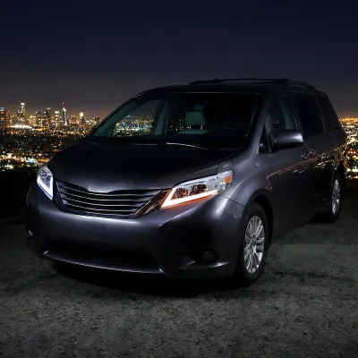 Toyota Sienna - 2011 to 2020 - Minivan [All] (Projector, LED Accent Lights) (Sequential LED Turn Signal) (Not Compatible With OEM LED DRL Lights) (Not Compatible With OEM HID Lights)