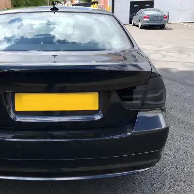 BMW 3 Series - 2009 to 2011 - 4 Door Sedan [All] (Gloss Black) (White LED Tube) (Sequential LED Lights)