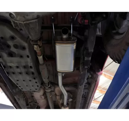 Toyota Tacoma - 2000 to 2004 - 2 Door Ext Cab [All] _or_ 2 Door Xtracab [All] (Rock Basher) (Turn Down Tip) (Except Short Bed)