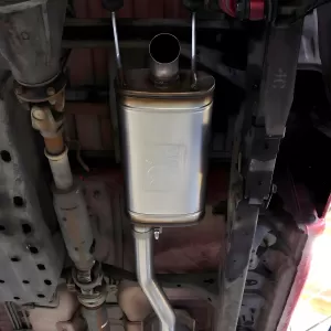 Toyota Tacoma - 2000 to 2004 - 2 Door Ext Cab [All] _or_ 2 Door Xtracab [All] (Rock Basher) (Turn Down Tip) (Except Short Bed)