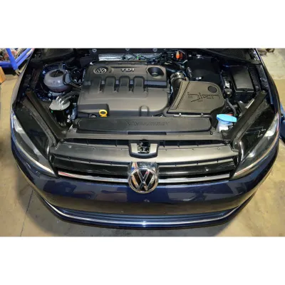 Volkswagen Golf - 2015 - 4 Door Hatchback [TDI S, TDI SE, TDI SEL]