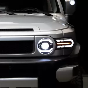Toyota FJ Cruiser - 2007 to 2014 - SUV [All] (LED Projector, LED Sequential Accent Lights) (Smoked Lens) (Integrated LED High Beams)