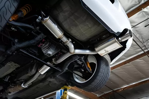 Honda S2000 - 2000 to 2009 - Convertible [All] (With Helmholtz Chamber) (Polished Slant Cut Tip)