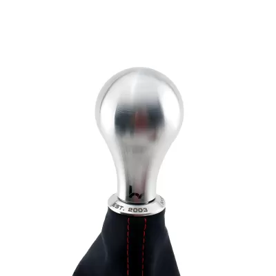 Universal (For Most Honda and Acura Vehicles) (Brushed Stainless Steel) : Does not include shift boot or knob.