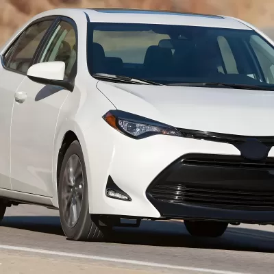 Toyota Corolla - 2017 to 2019 - Sedan [L, LE, LE Eco, LE Eco Premium, XLE] (Clear) (LED)